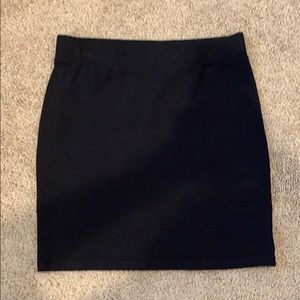 Black H&M Pencil Skirt